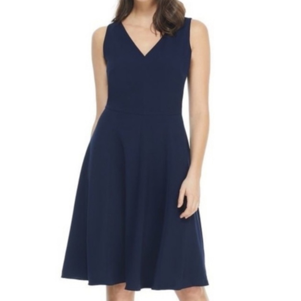 Premise Black Dress Sleeveless Fit and Fare V-neck knee length size S
